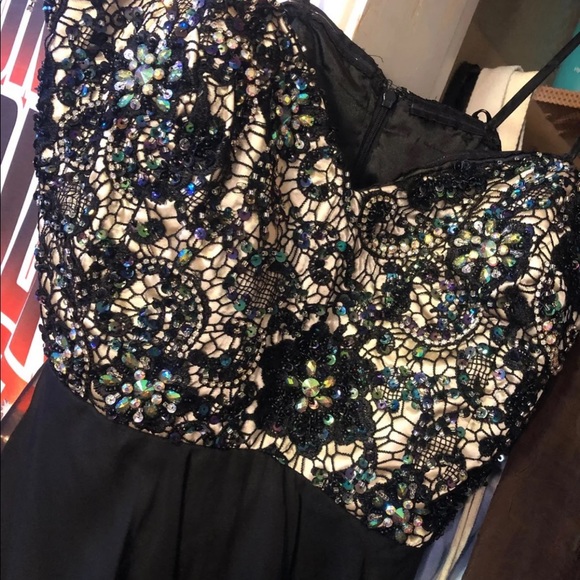 Alyce Paris Dress - Picture 2 of 4